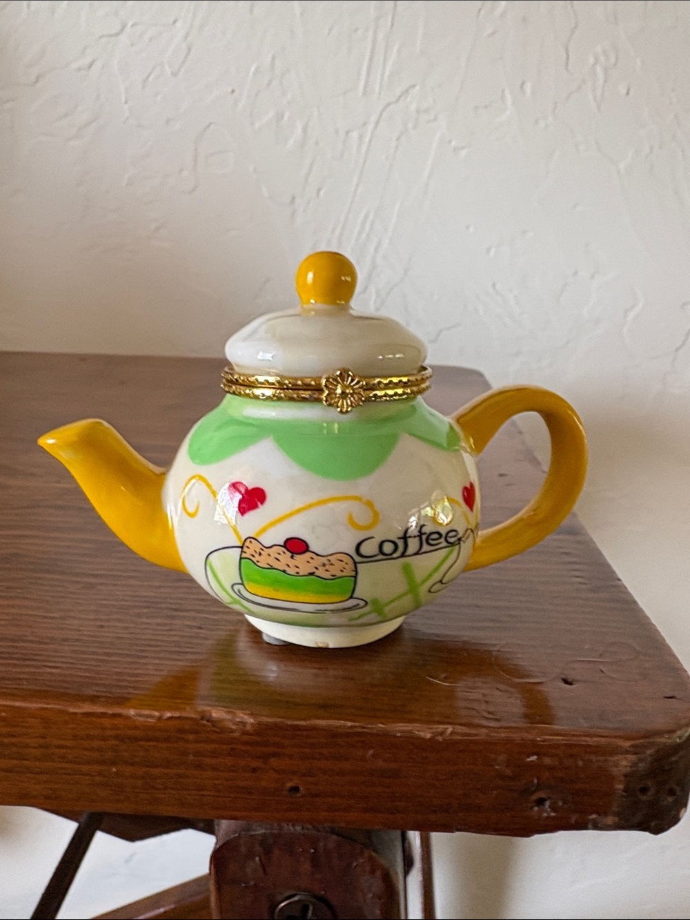 Yellow-Accent Ceramic Coffee Teapot with Hand-Painted Motif